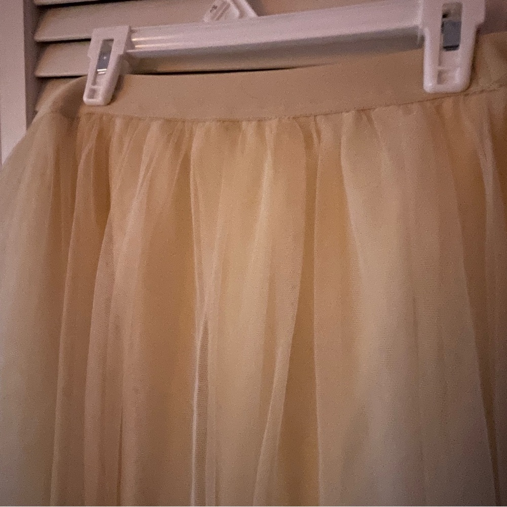 Haute Monde Cream A-Line Pleated Skirt Cocktail